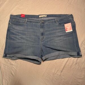 Levi Strauss- Plus Size Women's Blue Denim Shorts